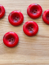 Load image into Gallery viewer, 09-4008 Dish Coat Button - 40L