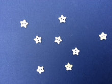 Load image into Gallery viewer, 14-04127 Star Button Cream  - 18L x 10