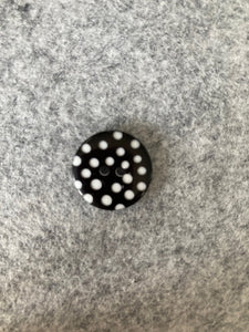 100-008 Spotty Button - 20L