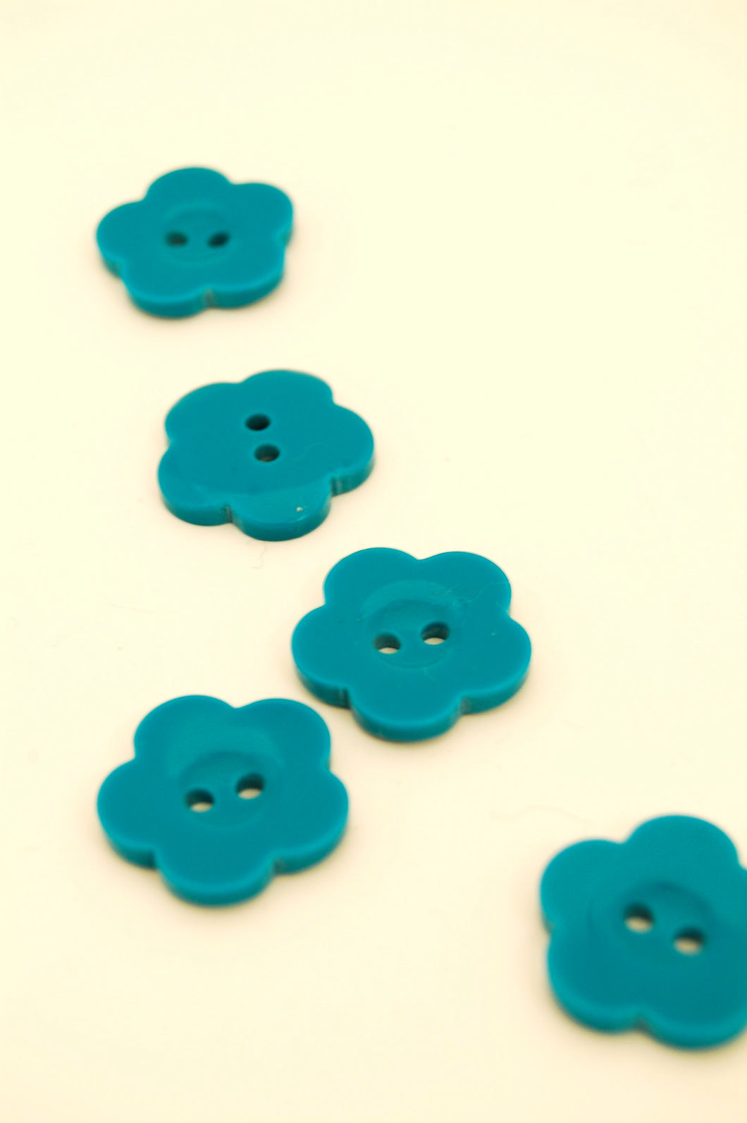 40-26299 Flower Button - 32L - Turquoise