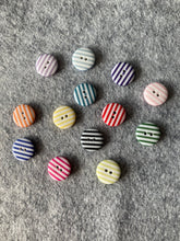 Load image into Gallery viewer, 40-52232 Stripy Button - 20L