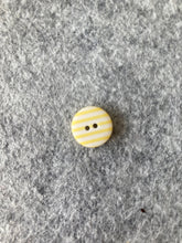 Load image into Gallery viewer, 40-52232 Stripy Button - 20L