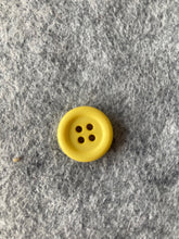 Load image into Gallery viewer, 40-18803 Simple Ring Edge Button - 28L