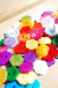 Flower Power  - Mixed Flower Buttons 50g Theme Bag