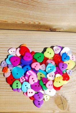 Hearts Galore  - Mixed Heart Buttons 50g Theme Bag