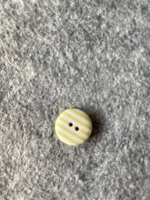 Load image into Gallery viewer, 40-52232 Stripy Button - 20L