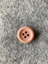 Load image into Gallery viewer, 40-18803 Simple Ring Edge Button - 28L