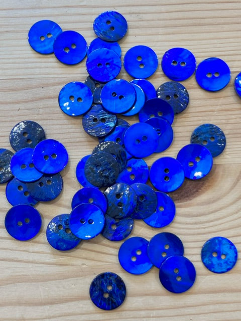 02-2556 End of Line Royal Blue Spayed Agoya Shell Button - 24L x 5