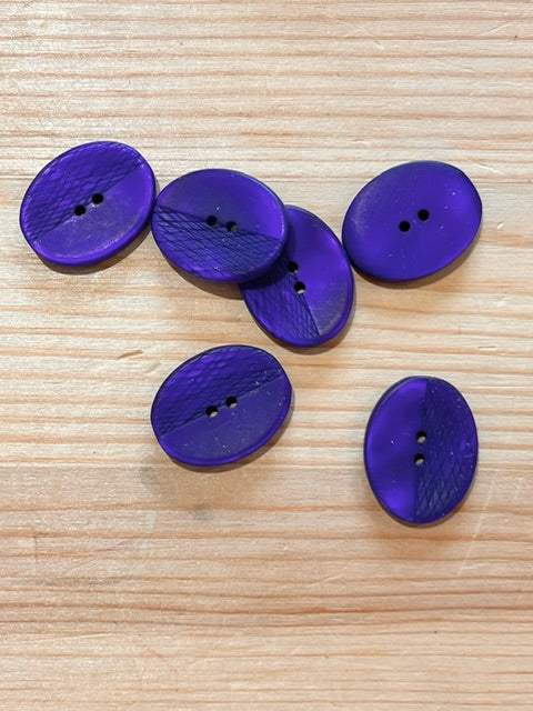 27-K161 Laser Midnight Purple Oval Button- 32L