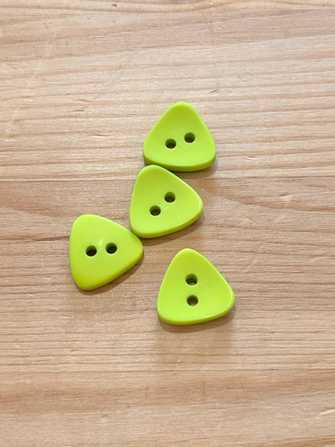 27-K160 Lime Triangle  Button- 28L