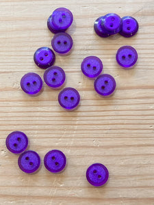 27-M120  Purple Button - 20L x 8
