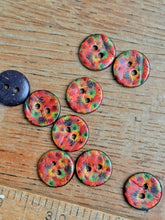 Load image into Gallery viewer, 63-A7041 - 24L (15mm) Floral Printed Coconut Button x 1
