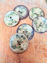 Load image into Gallery viewer, 63-A5531 - 64L (40mm) Light Blooms Floral Coconut Button x 1
