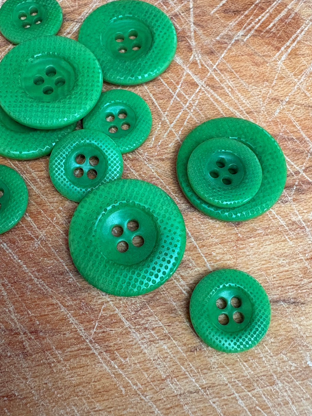 63-02561 Green Corozo Button - 24L and 36L