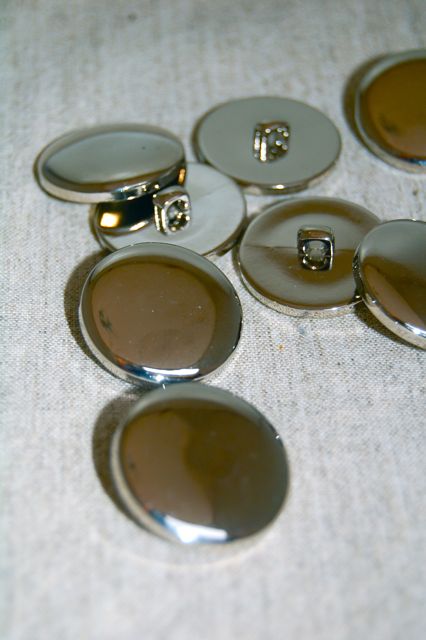04-B4360 Silver Shank Jacket Button - 40L