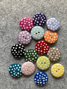 100-008 Spotty Button - 28L