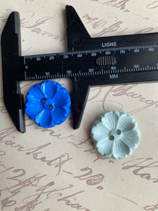 03-2127 Nylon Flower Button - 36L - Aqua