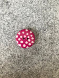 100-008 Spotty Button - 28L