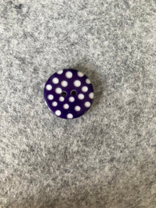 100-008 Spotty Button - 28L