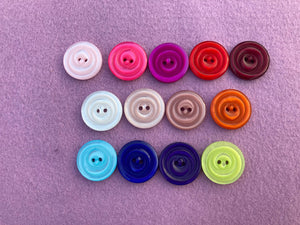 32-8012 Spiral Button - 40L - Fuchsia