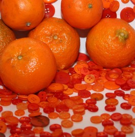 Orange Juice - Mixed Buttons Theme Bag